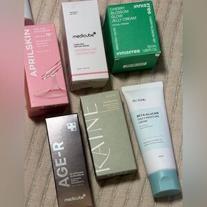 Asian Beauty Bundle MediCube Innisfree Iunik April Skin